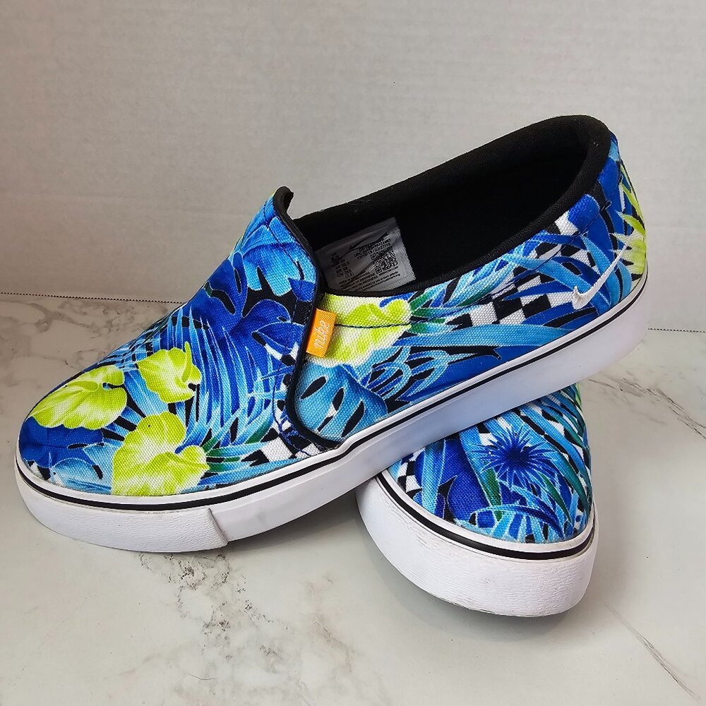 Nike Court Royale AC Slip-On Laser